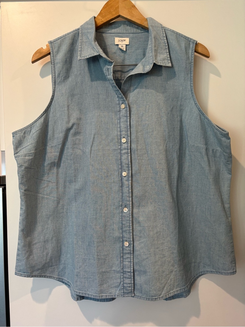 J Crew sleeveless denim cotton blouse size XL new without tags!
